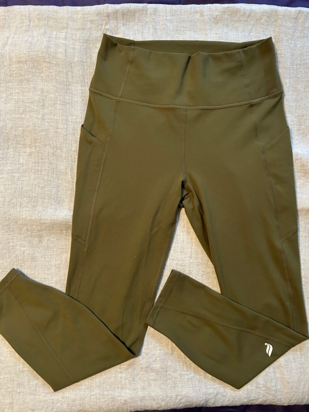 Fabletics Pureluxe Olive Green High-Waist Pocket Legging size Medium